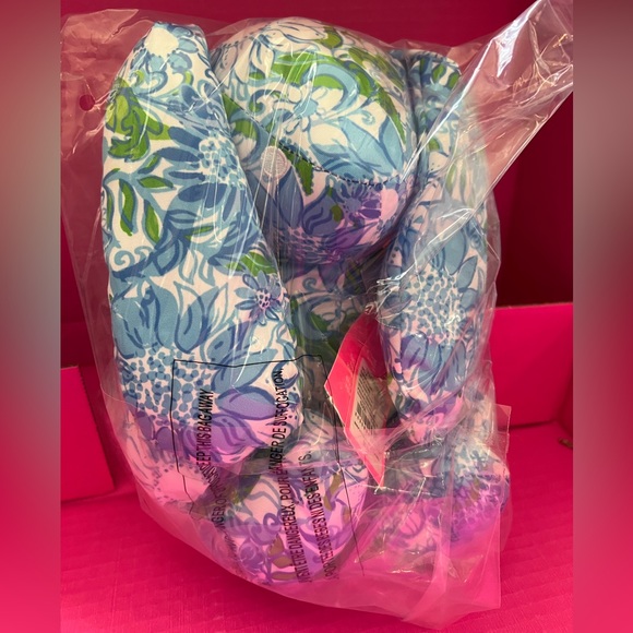 Lilly Pulitzer GWP splash Bunny New💖 - Picture 4 of 14